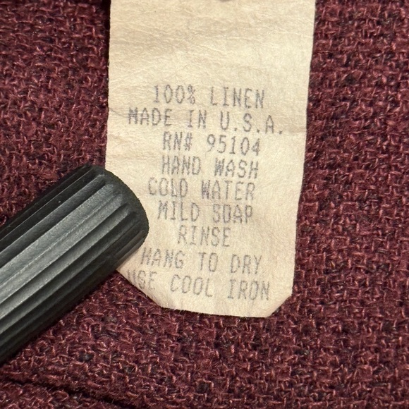 Bodil 100% Linen V-neck Tunic Top With Pocket - Picture 5 of 8